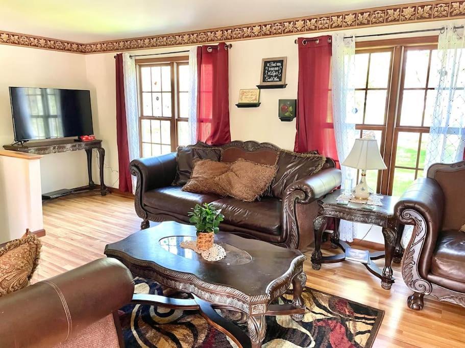 Cheerful Pocono Home Away From Home Albrightsville Екстериор снимка