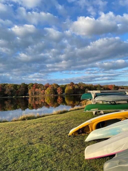 Cheerful Pocono Home Away From Home Albrightsville Екстериор снимка