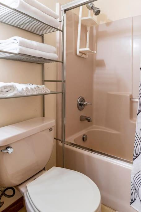 Cheerful Pocono Home Away From Home Albrightsville Екстериор снимка